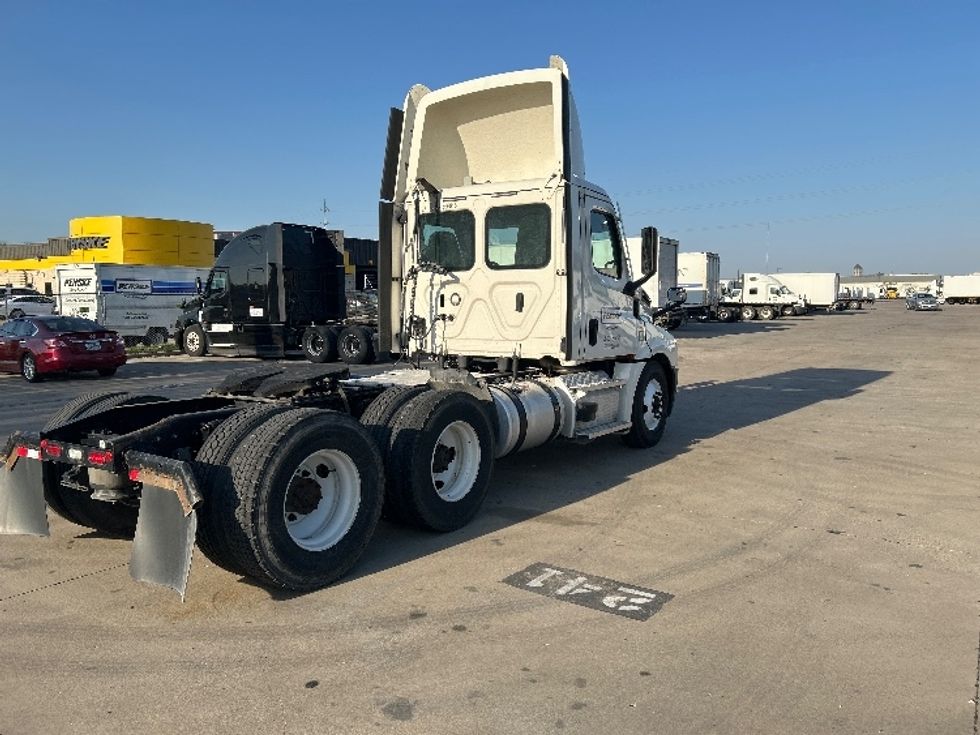 Day Cab Tractor-Heavy Duty Tractors-Freightliner-2020-T12664ST-Oklahoma City-OK-317,711\n\t\tmiles-$ 78,500 - Image 7
