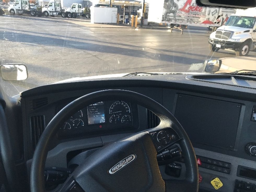 Day Cab Tractor-Heavy Duty Tractors-Freightliner-2020-T12664ST-Oklahoma City-OK-389,194\n\t\tmiles-$ 72,250 - Image 10