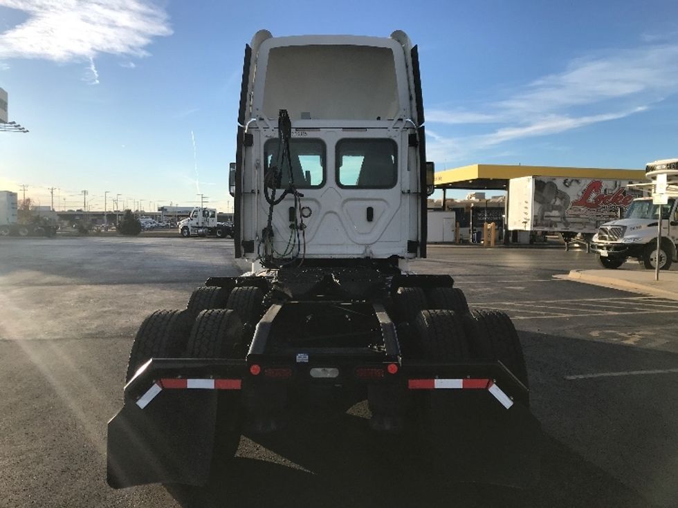Day Cab Tractor-Heavy Duty Tractors-Freightliner-2020-T12664ST-Oklahoma City-OK-389,194\n\t\tmiles-$ 72,250 - Image 6
