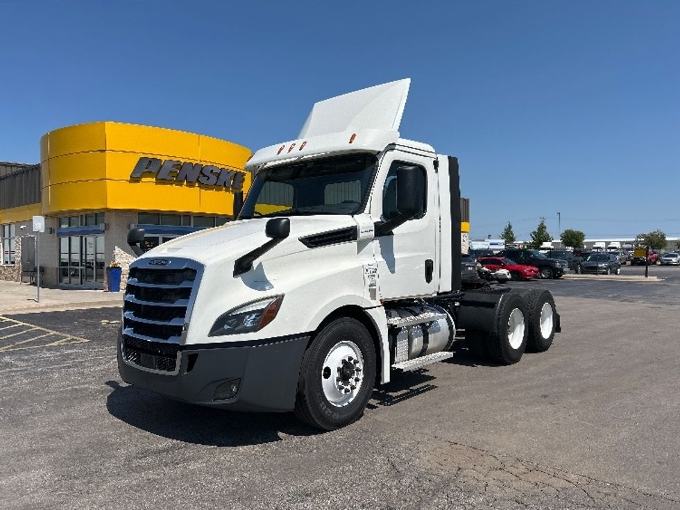 Day Cab Tractor-Heavy Duty Tractors-Freightliner-2020-T12664ST-Oklahoma City-OK-500,236\n\t\tmiles-$ 49,000 - Image 3