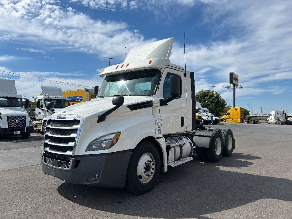 Day Cab Tractor-Heavy Duty Tractors-Freightliner-2020-T12664ST-Oklahoma City-OK-515,375\n\t\tmiles-$ 44,500 - Image 3