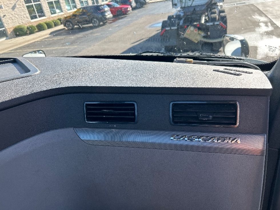 Day Cab Tractor-Heavy Duty Tractors-Freightliner-2020-T12664ST-Oklahoma City-OK-517,697\n\t\tmiles-$ 44,250 - Image 12