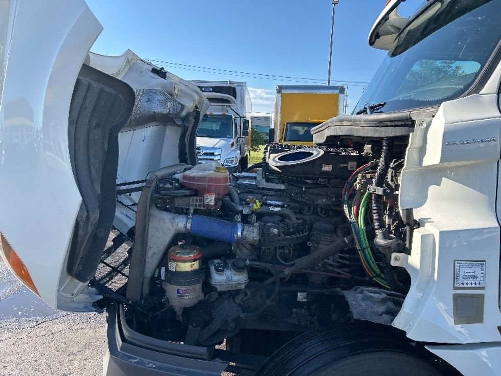 Day Cab Tractor-Heavy Duty Tractors-Freightliner-2020-T12664ST-Oklahoma City-OK-517,697\n\t\tmiles-$ 44,250 - Image 15