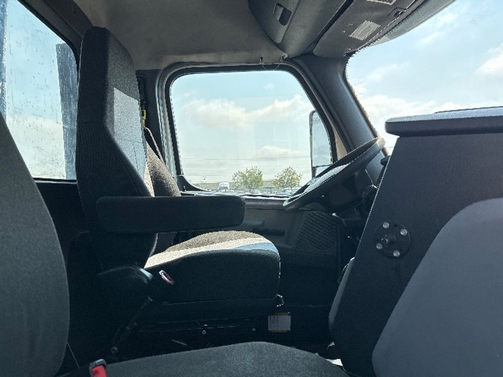 Day Cab Tractor-Heavy Duty Tractors-Freightliner-2020-T12664ST-Oklahoma City-OK-559,933\n\t\tmiles-$ 43,250 - Image 14
