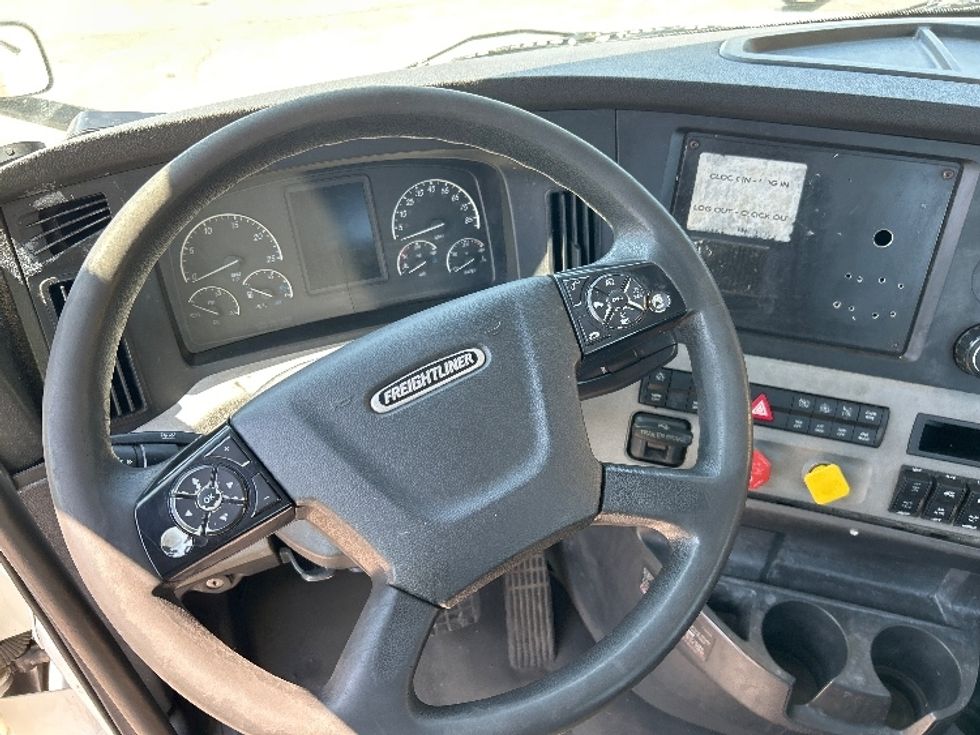 Day Cab Tractor-Heavy Duty Tractors-Freightliner-2020-T12664ST-Oklahoma City-OK-571,974\n\t\tmiles-$ 42,250 - Image 10
