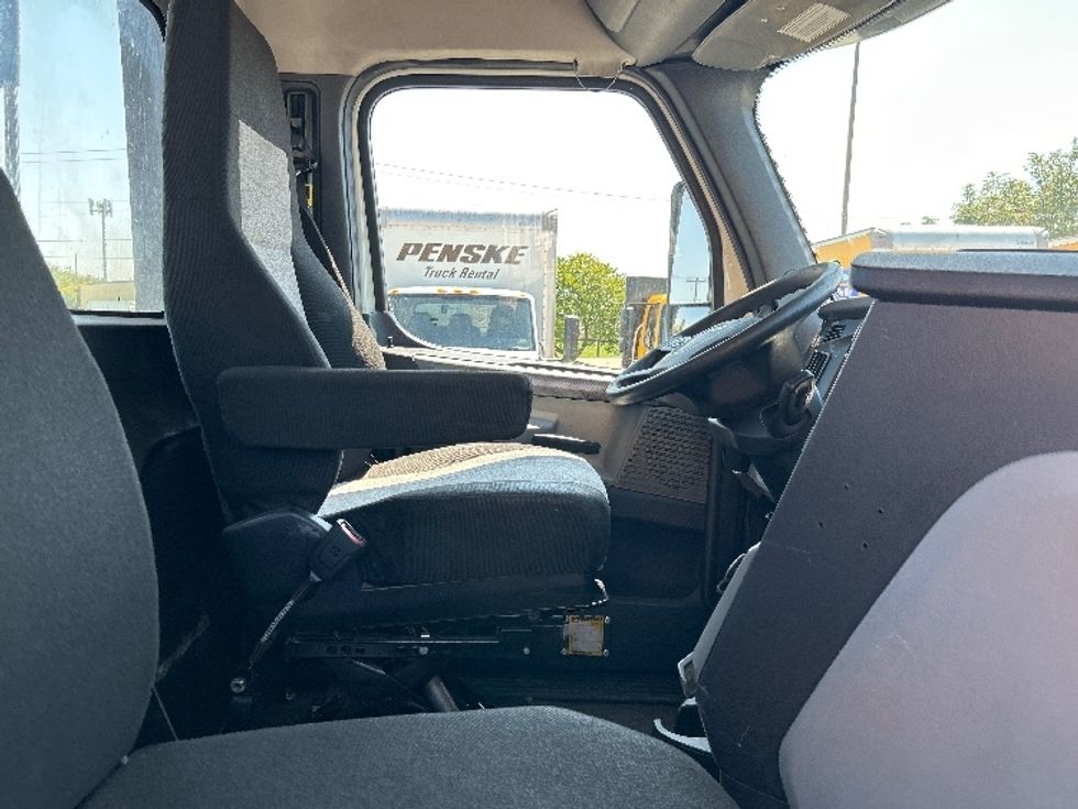 Day Cab Tractor-Heavy Duty Tractors-Freightliner-2020-T12664ST-Oklahoma City-OK-571,974\n\t\tmiles-$ 42,250 - Image 14