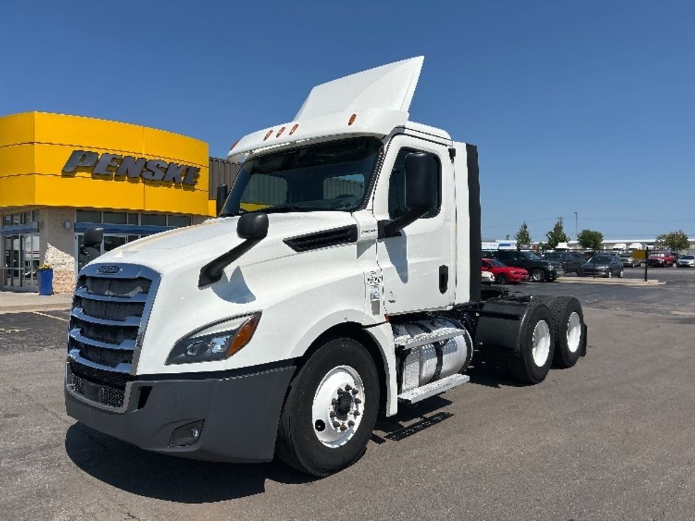 Day Cab Tractor-Heavy Duty Tractors-Freightliner-2020-T12664ST-Oklahoma City-OK-571,974\n\t\tmiles-$ 42,250 - Image 3
