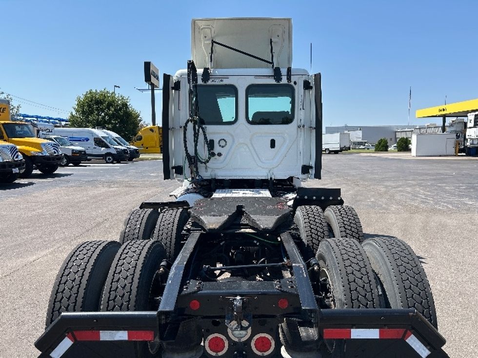 Day Cab Tractor-Heavy Duty Tractors-Freightliner-2020-T12664ST-Oklahoma City-OK-571,974\n\t\tmiles-$ 42,250 - Image 6