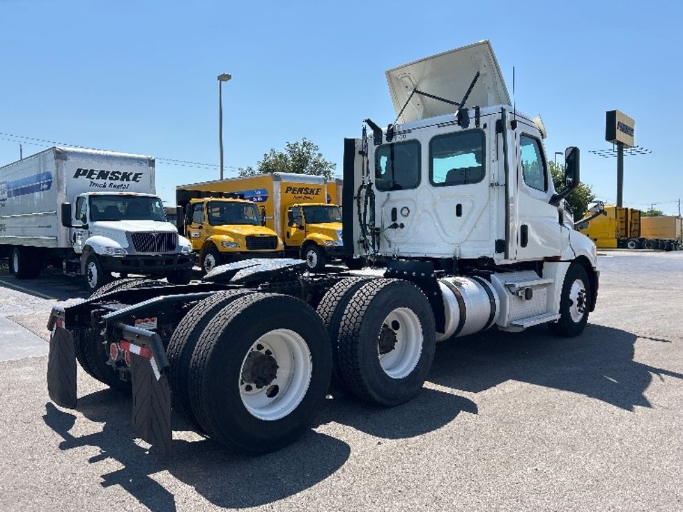 Day Cab Tractor-Heavy Duty Tractors-Freightliner-2020-T12664ST-Oklahoma City-OK-571,974\n\t\tmiles-$ 42,250 - Image 7