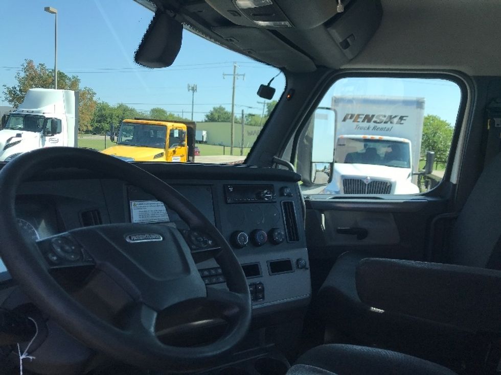 Day Cab Tractor-Heavy Duty Tractors-Freightliner-2020-T12664ST-Oklahoma City-OK-582,691\n\t\tmiles-$ 41,250 - Image 10