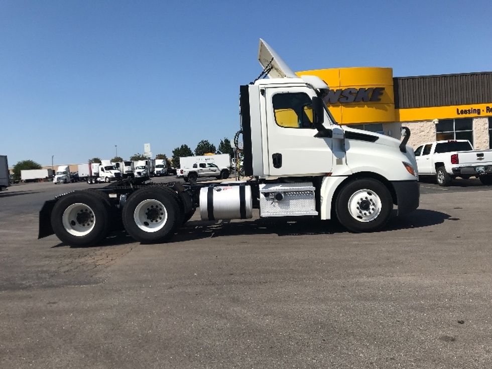 Day Cab Tractor-Heavy Duty Tractors-Freightliner-2020-T12664ST-Oklahoma City-OK-582,691\n\t\tmiles-$ 41,250 - Image 8