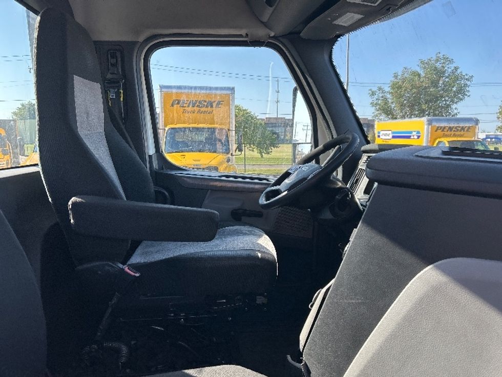 Day Cab Tractor-Heavy Duty Tractors-Freightliner-2020-T12664ST-Oklahoma City-OK-585,384\n\t\tmiles-$ 37,750 - Image 14