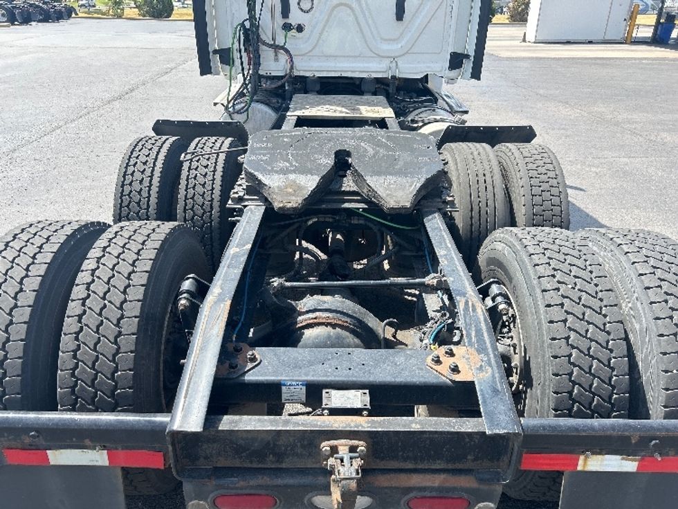 Day Cab Tractor-Heavy Duty Tractors-Freightliner-2020-T12664ST-Oklahoma City-OK-591,830\n\t\tmiles-$ 38,750 - Image 6
