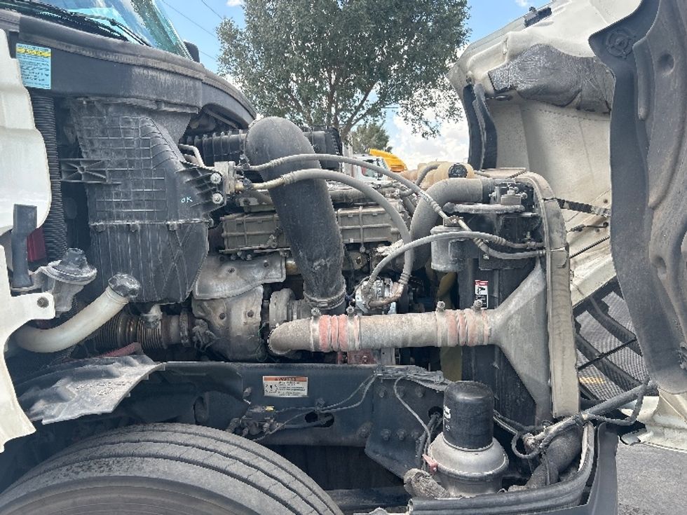 Day Cab Tractor-Heavy Duty Tractors-Freightliner-2020-T12664ST-Oklahoma City-OK-746,212\n\t\tmiles-$ 33,000 - Image 15