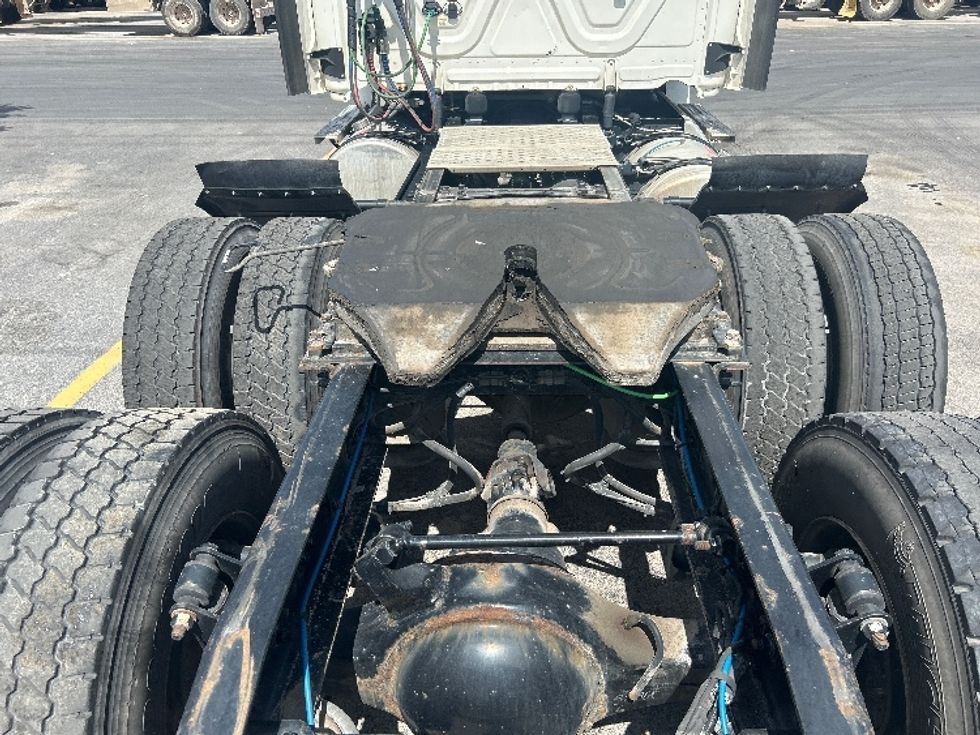 Day Cab Tractor-Heavy Duty Tractors-Freightliner-2020-T12664ST-Oklahoma City-OK-746,212\n\t\tmiles-$ 33,000 - Image 6
