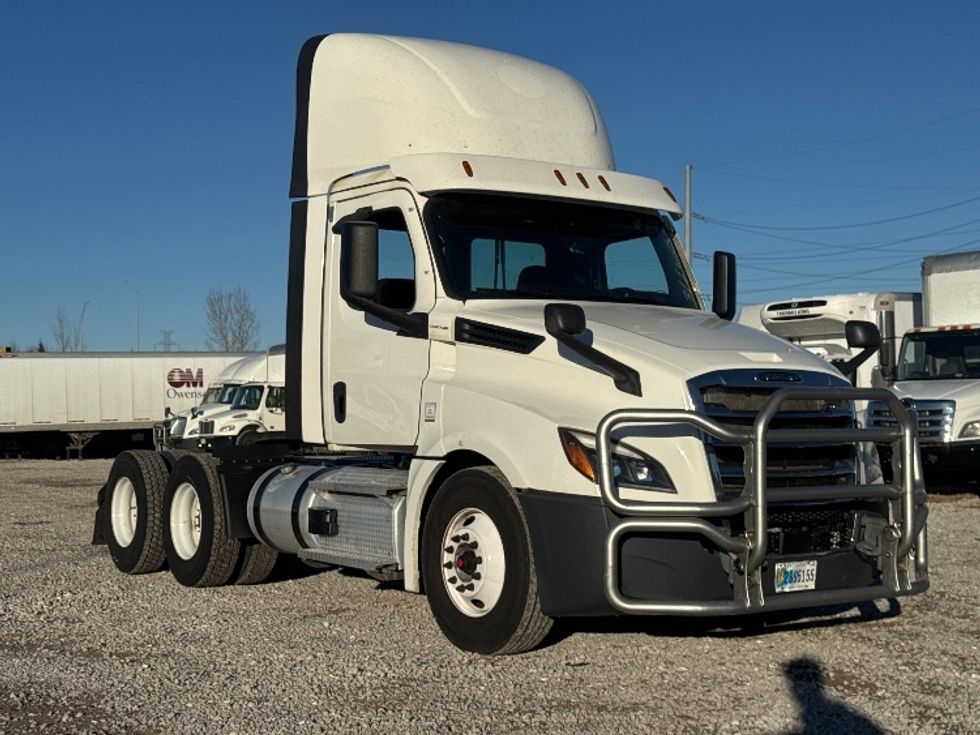 Day Cab Tractor-Heavy Duty Tractors-Freightliner-2020-T12664ST-Omaha-NE-478,919\n\t\tmiles-$ 47,250 - Image 1