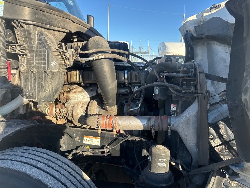 Day Cab Tractor-Heavy Duty Tractors-Freightliner-2020-T12664ST-Omaha-NE-478,919\n\t\tmiles-$ 47,250 - Image 15