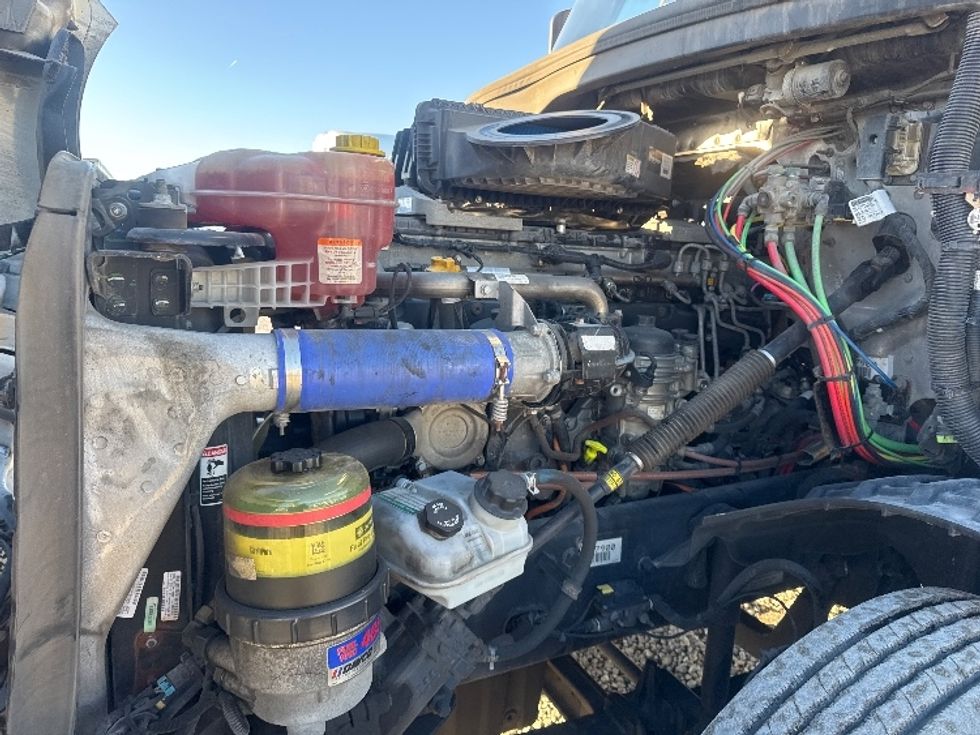 Day Cab Tractor-Heavy Duty Tractors-Freightliner-2020-T12664ST-Omaha-NE-478,919\n\t\tmiles-$ 47,250 - Image 16