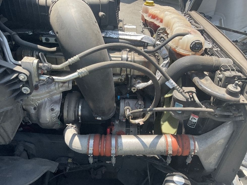 Day Cab Tractor-Heavy Duty Tractors-Freightliner-2020-T12664ST-Ontario-CA-417,334\n\t\tmiles-$ 56,750 - Image 15