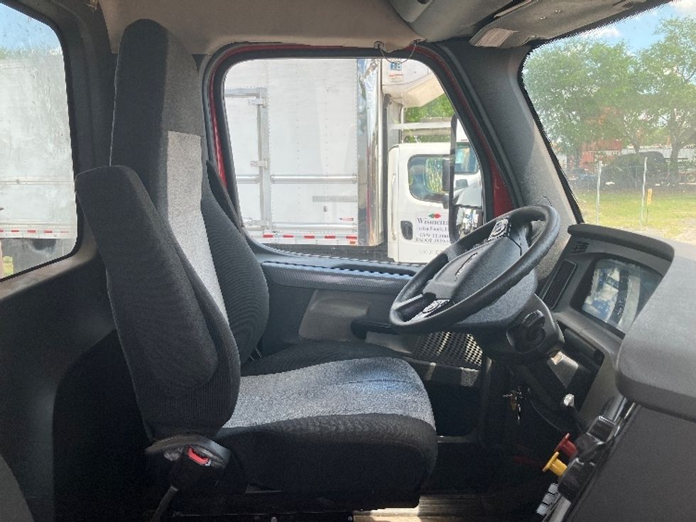 Day Cab Tractor-Heavy Duty Tractors-Freightliner-2020-T12664ST-Orlando-FL-463,000\n\t\tmiles-$ 58,750 - Image 14
