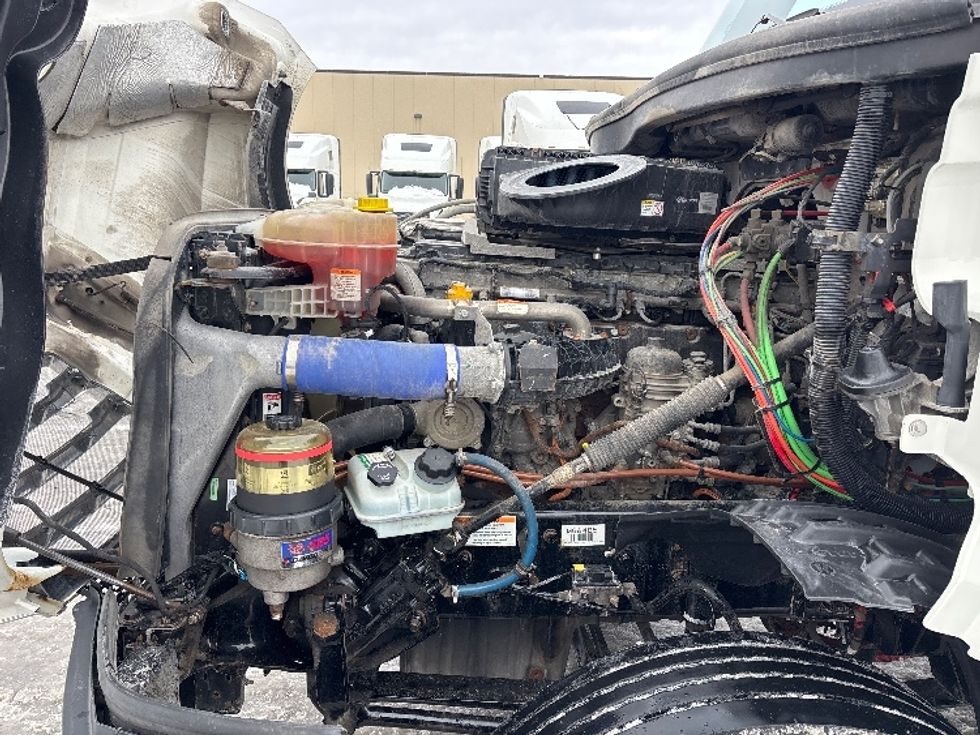 Day Cab Tractor-Heavy Duty Tractors-Freightliner-2020-T12664ST-Ottawa-ON-364,062\n\t\tkm-$ 77,500 - Image 16