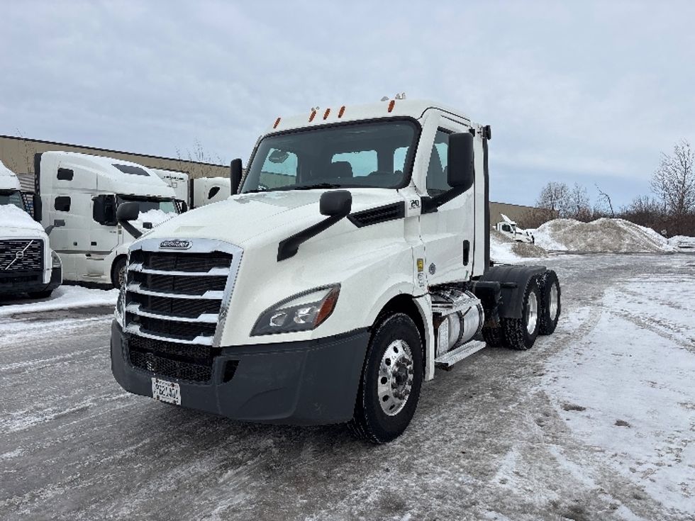 Day Cab Tractor-Heavy Duty Tractors-Freightliner-2020-T12664ST-Ottawa-ON-364,062\n\t\tkm-$ 77,500 - Image 3