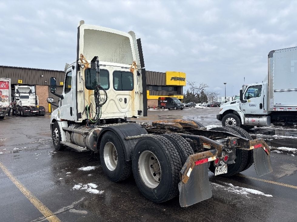 Day Cab Tractor-Heavy Duty Tractors-Freightliner-2020-T12664ST-Ottawa-ON-482,333\n\t\tkm-$ 63,750 - Image 5