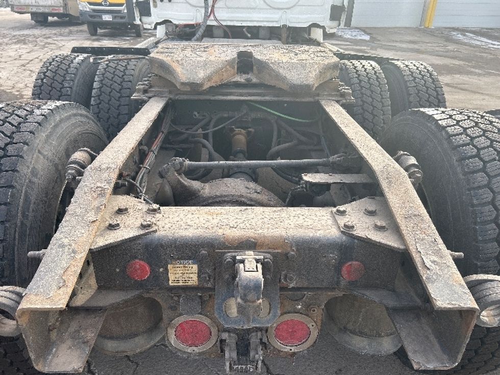 Day Cab Tractor-Heavy Duty Tractors-Freightliner-2020-T12664ST-Ottawa-ON-860,167\n\t\tkm-$ 49,500 - Image 6