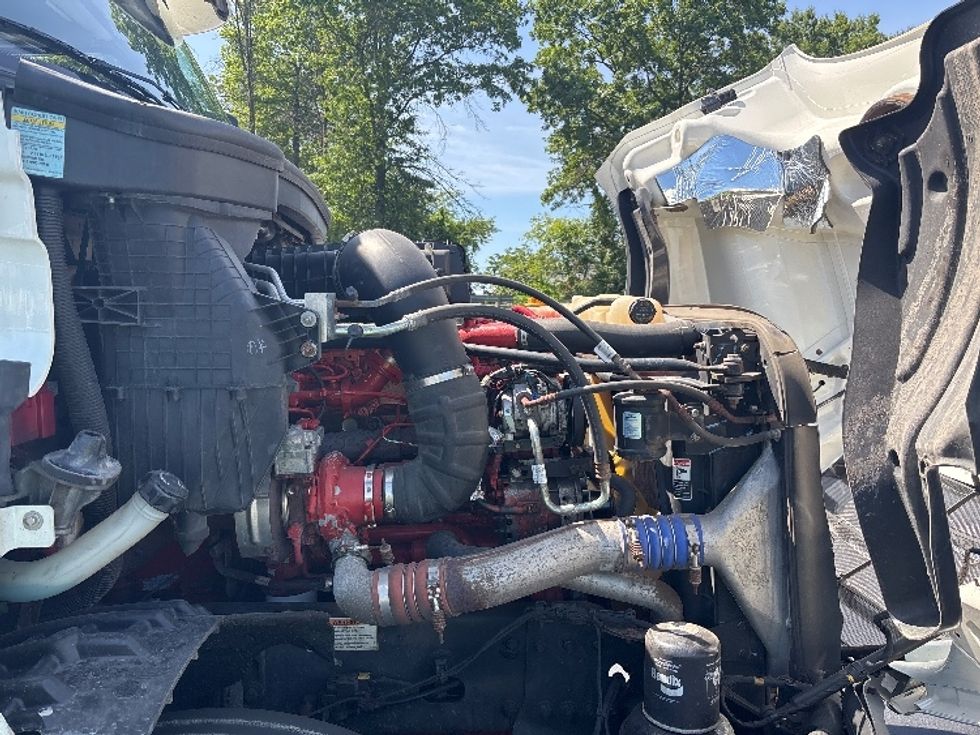 Day Cab Tractor-Heavy Duty Tractors-Freightliner-2020-T12664ST-Pennsauken-NJ-311,640\n\t\tmiles-$ 54,250 - Image 15