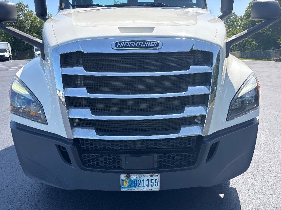 Day Cab Tractor-Heavy Duty Tractors-Freightliner-2020-T12664ST-Pennsauken-NJ-311,640\n\t\tmiles-$ 54,250 - Image 19