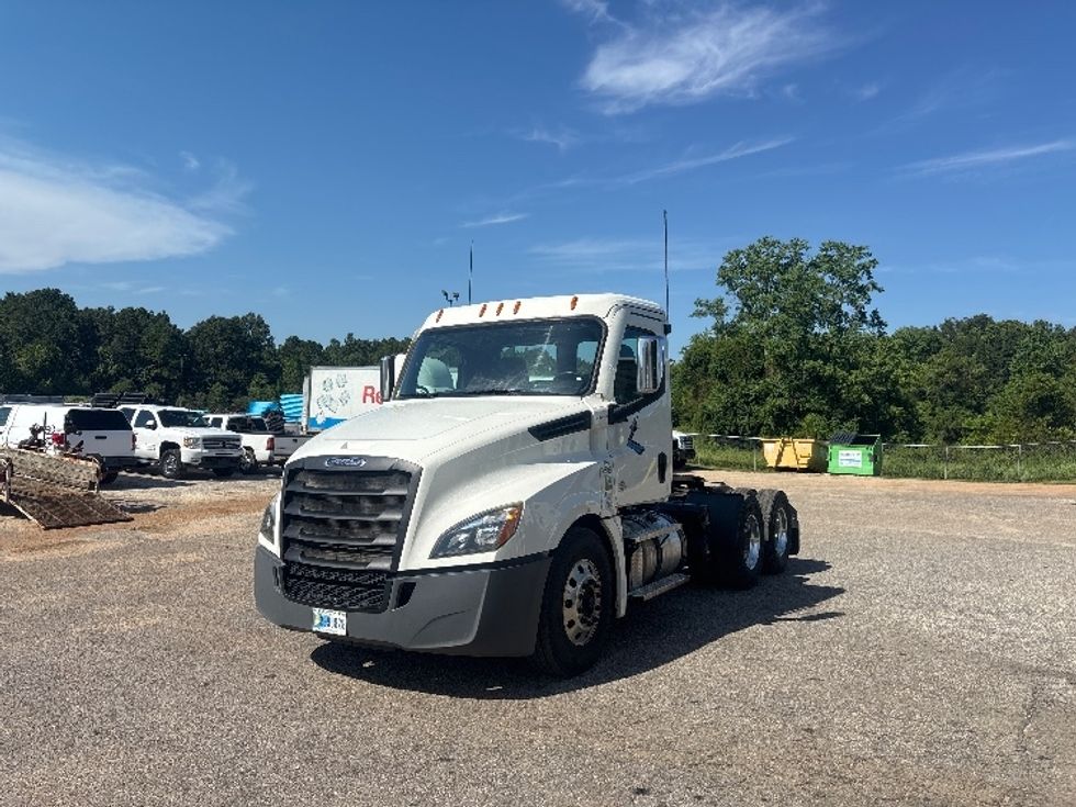 Day Cab Tractor-Heavy Duty Tractors-Freightliner-2020-T12664ST-Pensacola-FL-257,232\n\t\tmiles-$ 62,750 - Image 3