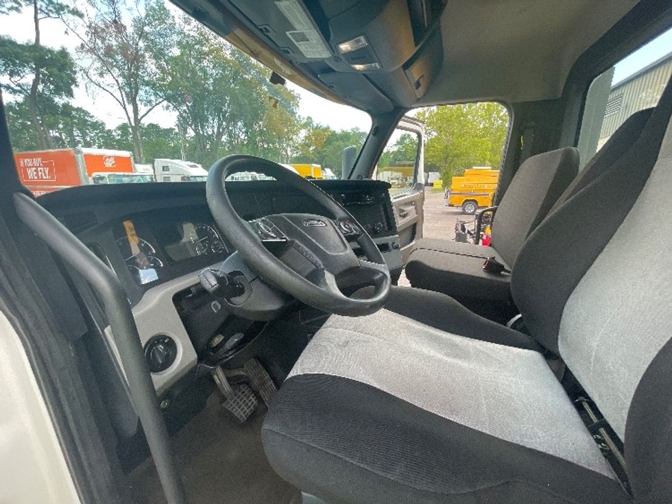 Day Cab Tractor-Heavy Duty Tractors-Freightliner-2020-T12664ST-Pensacola-FL-426,710\n\t\tmiles-$ 47,500 - Image 10