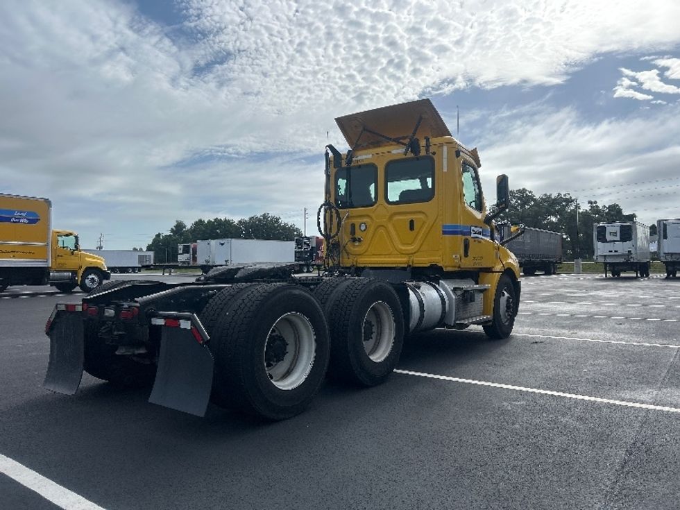 Day Cab Tractor-Heavy Duty Tractors-Freightliner-2020-T12664ST-Pensacola-FL-451,683\n\t\tmiles-$ 44,500 - Image 7