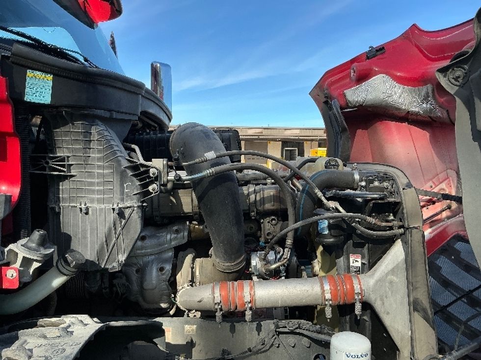 Day Cab Tractor-Heavy Duty Tractors-Freightliner-2020-T12664ST-Pensacola-FL-468,828\n\t\tmiles-$ 48,250 - Image 15