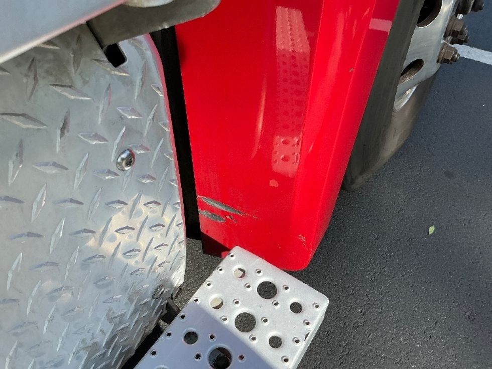 Day Cab Tractor-Heavy Duty Tractors-Freightliner-2020-T12664ST-Pensacola-FL-468,828\n\t\tmiles-$ 48,250 - Image 22