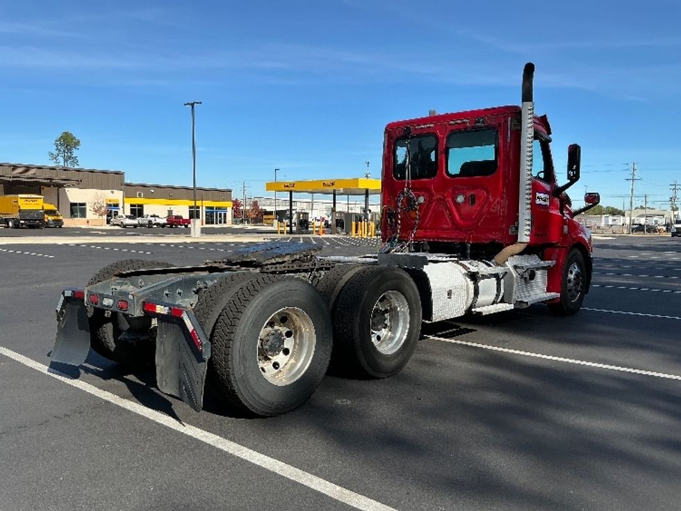 Day Cab Tractor-Heavy Duty Tractors-Freightliner-2020-T12664ST-Pensacola-FL-468,828\n\t\tmiles-$ 48,250 - Image 7