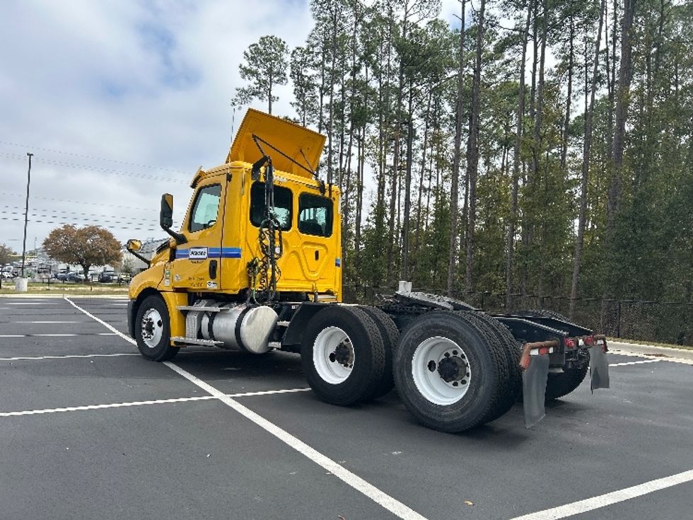 Day Cab Tractor-Heavy Duty Tractors-Freightliner-2020-T12664ST-Pensacola-FL-498,899\n\t\tmiles-$ 41,500 - Image 5