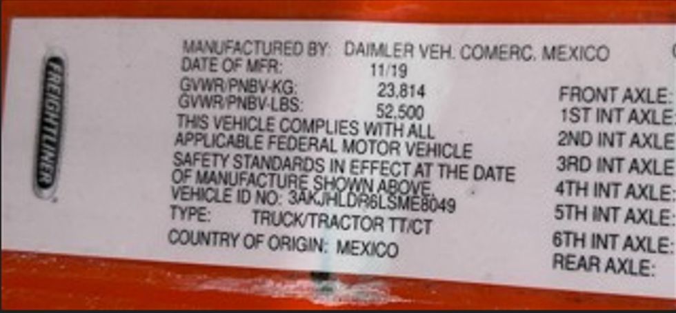 Day Cab Tractor-Heavy Duty Tractors-Freightliner-2020-T12664ST-Peosta-IA-470,898\n\t\tmiles-$ 44,750 - Image 18