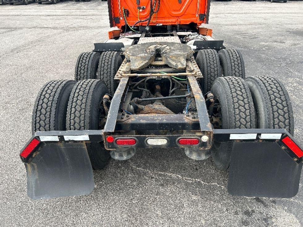 Day Cab Tractor-Heavy Duty Tractors-Freightliner-2020-T12664ST-Peosta-IA-515,752\n\t\tmiles-$ 43,250 - Image 6