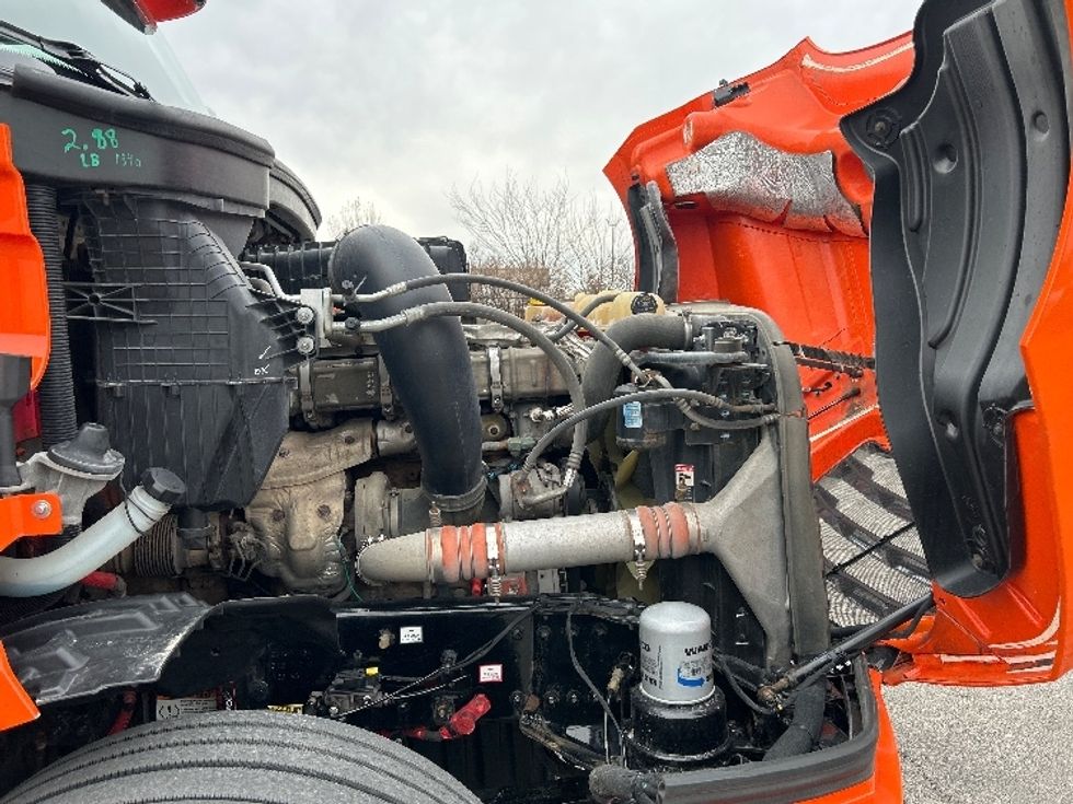 Day Cab Tractor-Heavy Duty Tractors-Freightliner-2020-T12664ST-Peosta-IA-517,253\n\t\tmiles-$ 43,250 - Image 15