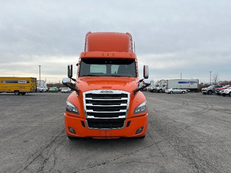 Day Cab Tractor-Heavy Duty Tractors-Freightliner-2020-T12664ST-Peosta-IA-517,253\n\t\tmiles-$ 43,250 - Image 2