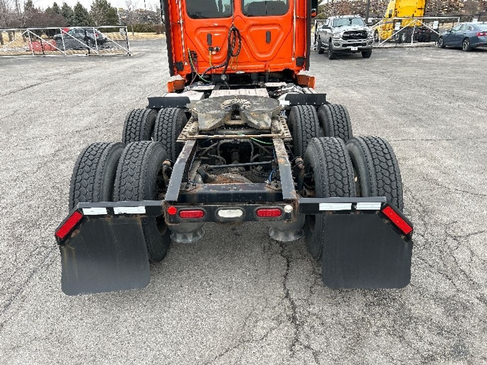 Day Cab Tractor-Heavy Duty Tractors-Freightliner-2020-T12664ST-Peosta-IA-517,253\n\t\tmiles-$ 43,250 - Image 6