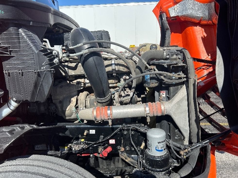 Day Cab Tractor-Heavy Duty Tractors-Freightliner-2020-T12664ST-Peosta-IA-583,489\n\t\tmiles-$ 36,000 - Image 15