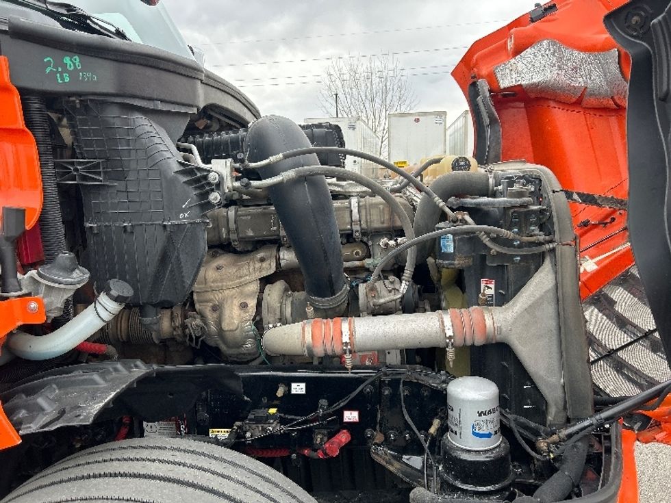 Day Cab Tractor-Heavy Duty Tractors-Freightliner-2020-T12664ST-Peosta-IA-602,866\n\t\tmiles-$ 34,000 - Image 15