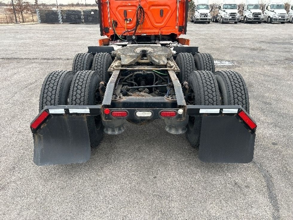 Day Cab Tractor-Heavy Duty Tractors-Freightliner-2020-T12664ST-Peosta-IA-602,866\n\t\tmiles-$ 34,000 - Image 6