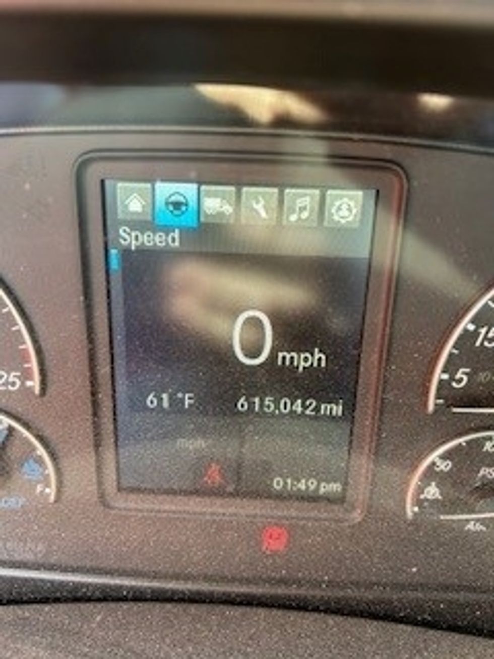 Day Cab Tractor-Heavy Duty Tractors-Freightliner-2020-T12664ST-Peosta-IA-615,042\n\t\tmiles-$ 32,750 - Image 18