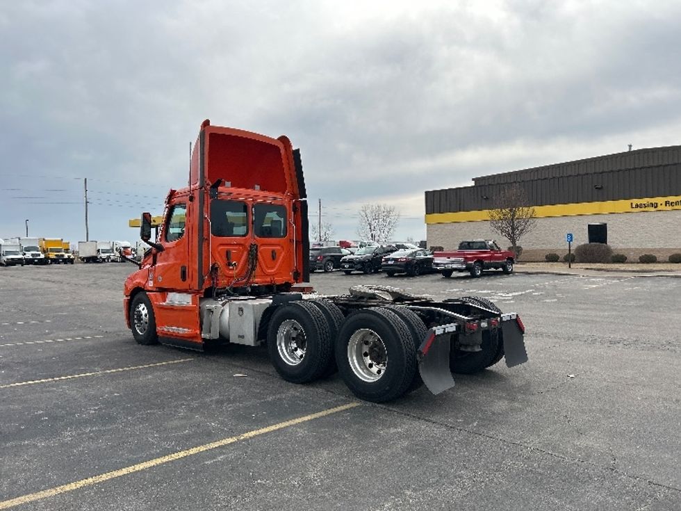 Day Cab Tractor-Heavy Duty Tractors-Freightliner-2020-T12664ST-Peosta-IA-632,943\n\t\tmiles-$ 30,750 - Image 5