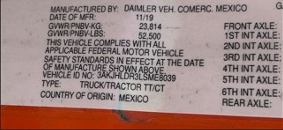 Day Cab Tractor-Heavy Duty Tractors-Freightliner-2020-T12664ST-Peosta-IA-734,844\n\t\tmiles-$ 28,000 - Image 19