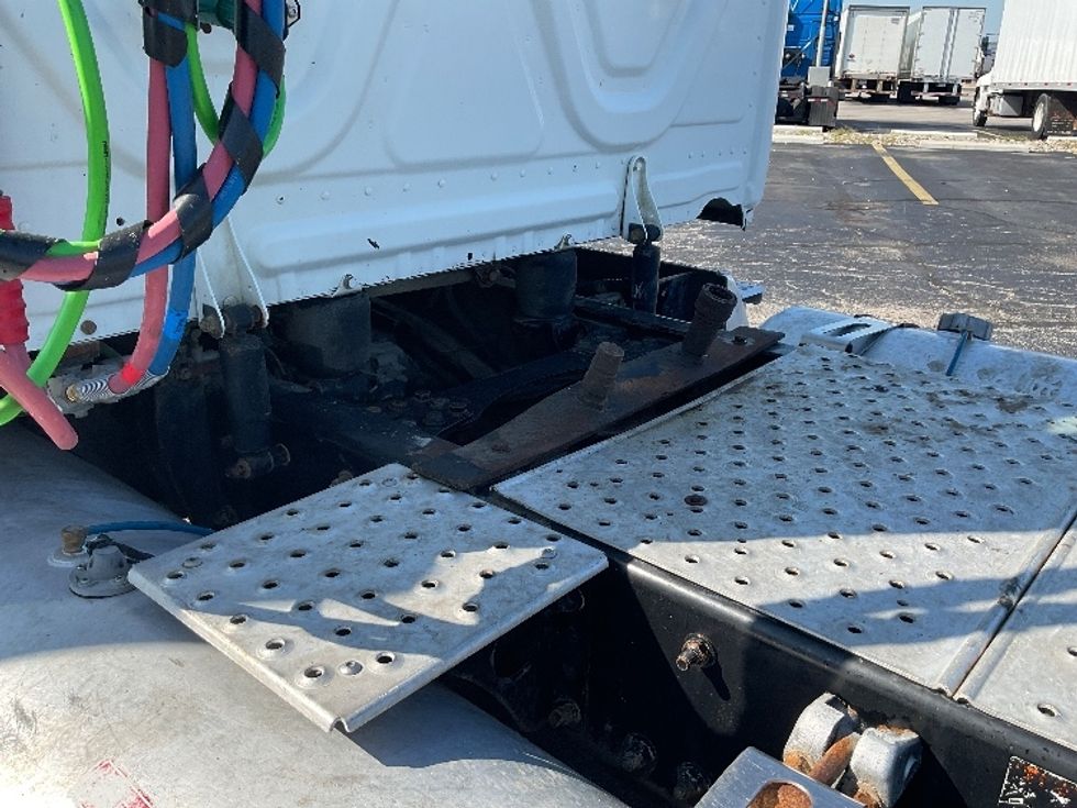 Day Cab Tractor-Heavy Duty Tractors-Freightliner-2020-T12664ST-Perrysburg-OH-409,688\n\t\tmiles-$ 49,250 - Image 18