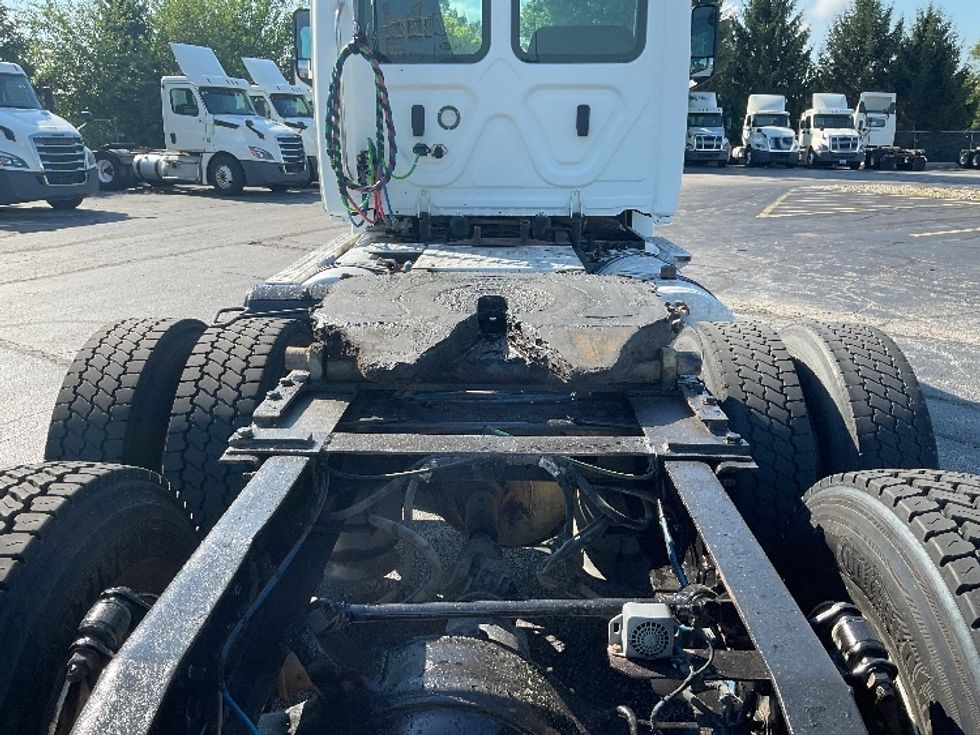 Day Cab Tractor-Heavy Duty Tractors-Freightliner-2020-T12664ST-Perrysburg-OH-409,688\n\t\tmiles-$ 49,250 - Image 6